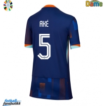 Nederland Nathan Ake #5 Bortedrakt Dame EM 2024 Kortermet